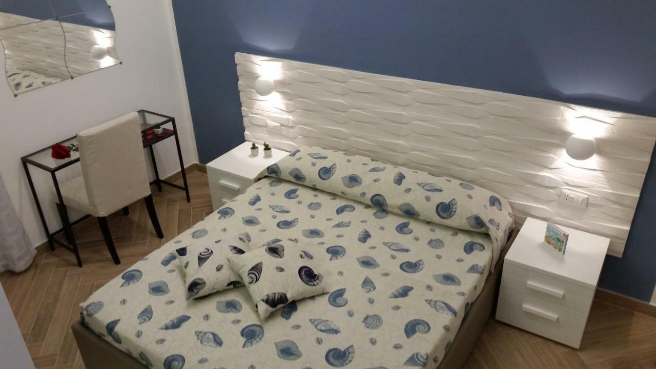 La Mongolfiera Apartment Napoli Bagian luar foto